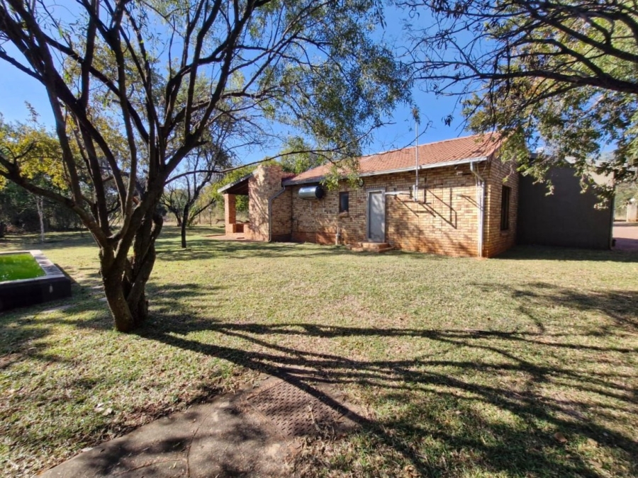 Commercial Property for Sale in Waagfontein North West
